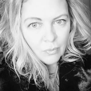 Meet your Posher, Carrie